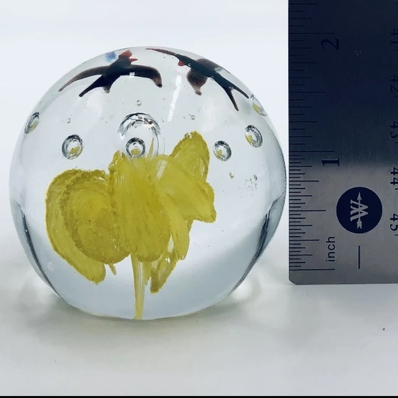 Birds Flying Over Yellow Flower - Art Glass Paperweight with Controlled Bubbles - Picture 3 of 6